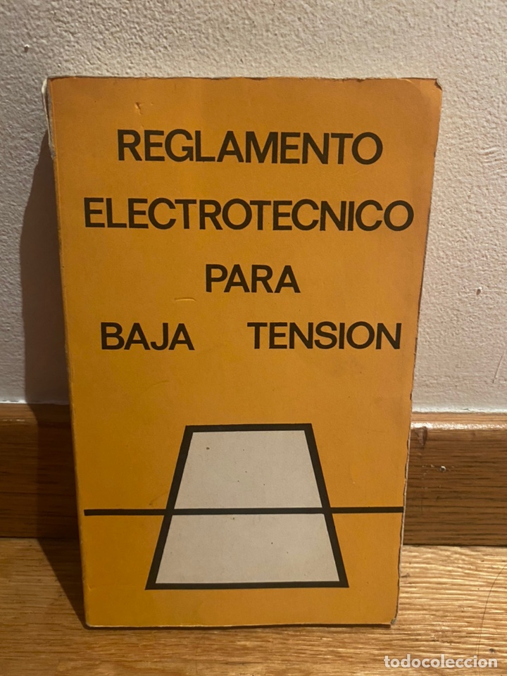 Libros de segunda mano: Reglamento electr&oacute;nico para baja tensi&oacute;n - Foto 1