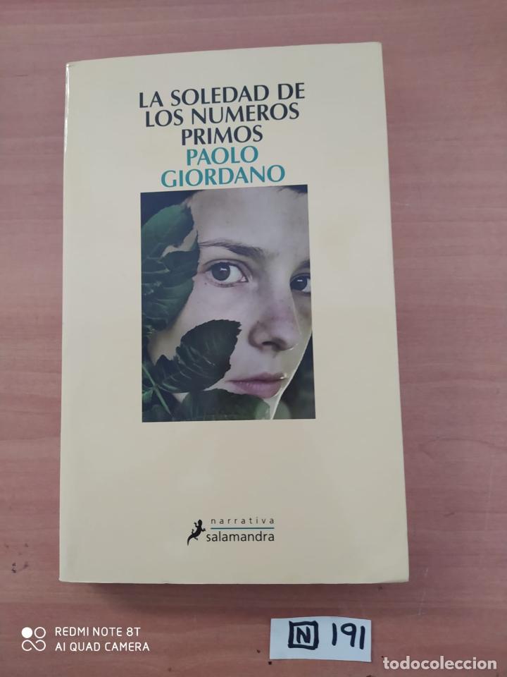 Libros de segunda mano: La soledad de los n&uacute;meros primos - Foto 1