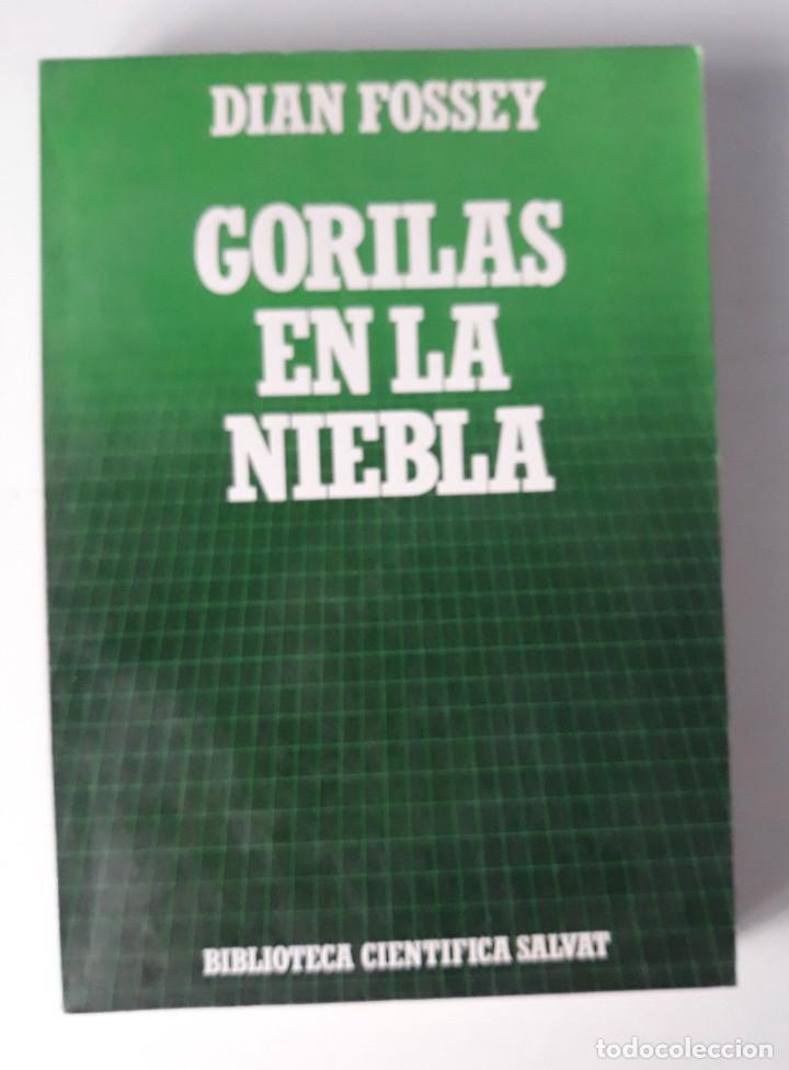 Libros de segunda mano: GORILAS EN LA NIEBLA - DIAN FOSSEY - Foto 1