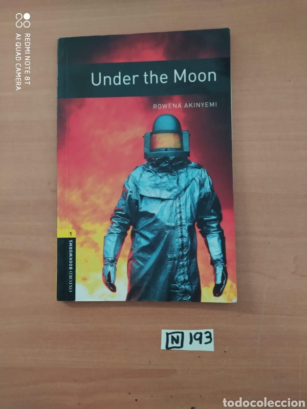 Libros de segunda mano: Under The Moon - Foto 1