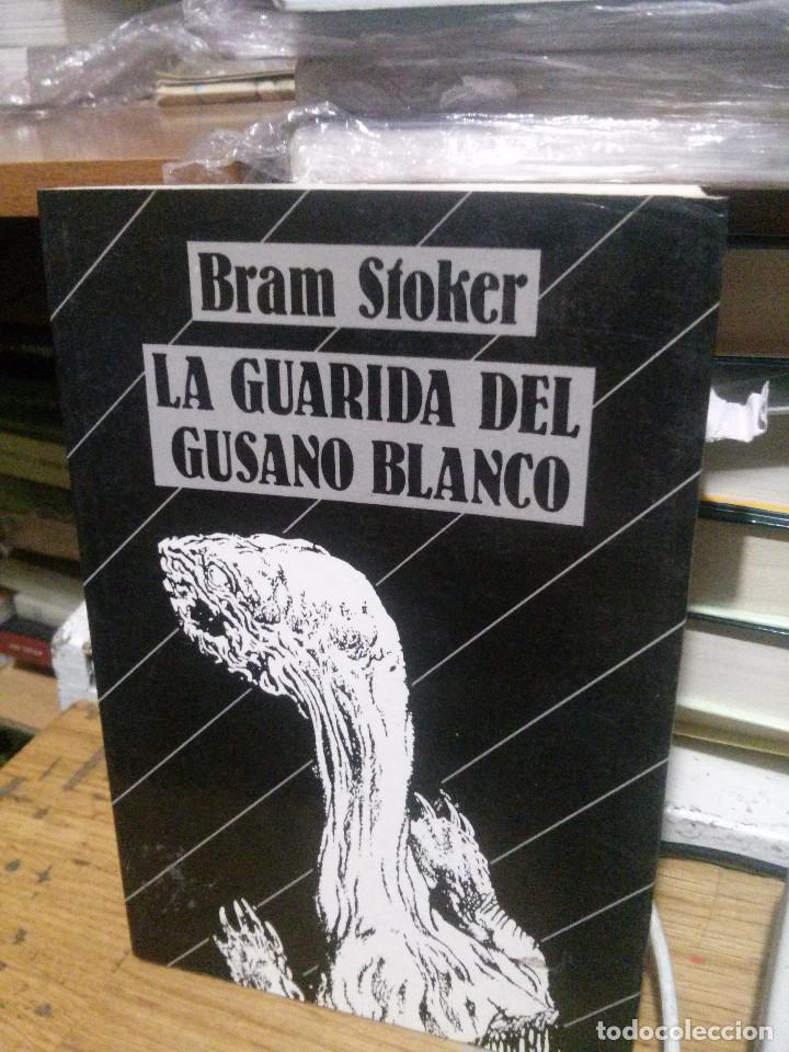 Libros de segunda mano: LA GUARIDA DEL GUSANO BLANCO, BRAM STOKER, ED. M E - Foto 1