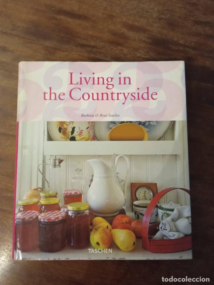 Libros de segunda mano: Libro. LIVING IN COUNTRYSIDE. TASCHEN - Foto 1