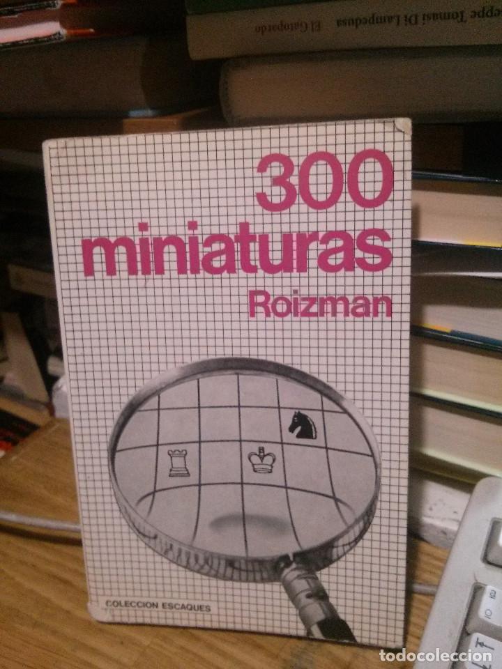 Libros de segunda mano: 300 MINIATURAS ROIZMAN, COLECCION ESCAQUES - Foto 1