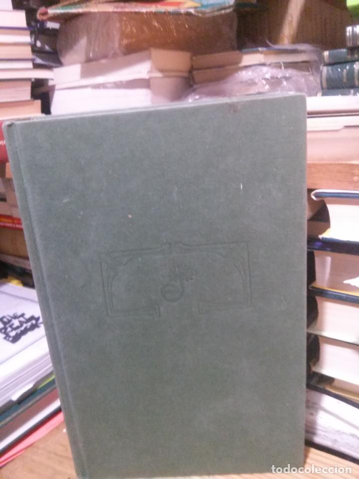 Libros de segunda mano: UNA POSESION INSULAR, TIMOTHY MO, ED. EDHASA - Foto 1