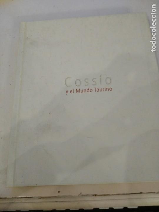 Libros de segunda mano: COSS&Iacute;O Y EL MUNDO TAURINO,CATALOGO EXPOSICI&Oacute;N.SANTILANA DEL MAR 2007