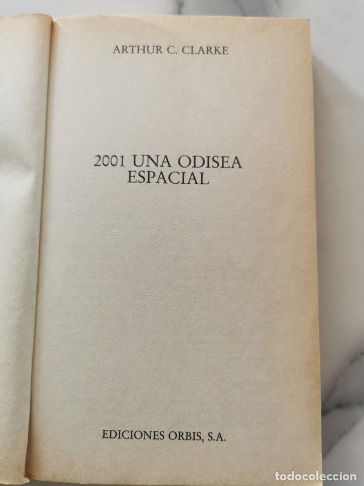 Libros de segunda mano: 2001 UNA ODISEA ESPACIAL - Foto 2