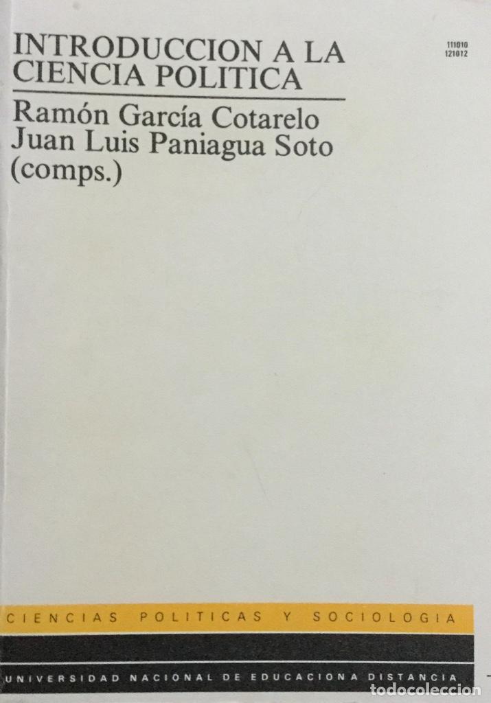 Libros de segunda mano: Introducci&oacute;n a la ciencia Pol&iacute;tica. UNED. Ref: AX806 - Foto 1