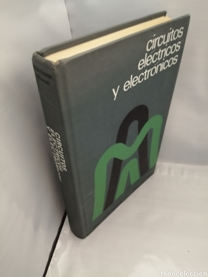 Libros de segunda mano: Circuitos El&eacute;ctricos y Electr&oacute;nicos (Primera edici&oacute;n) - Foto 3