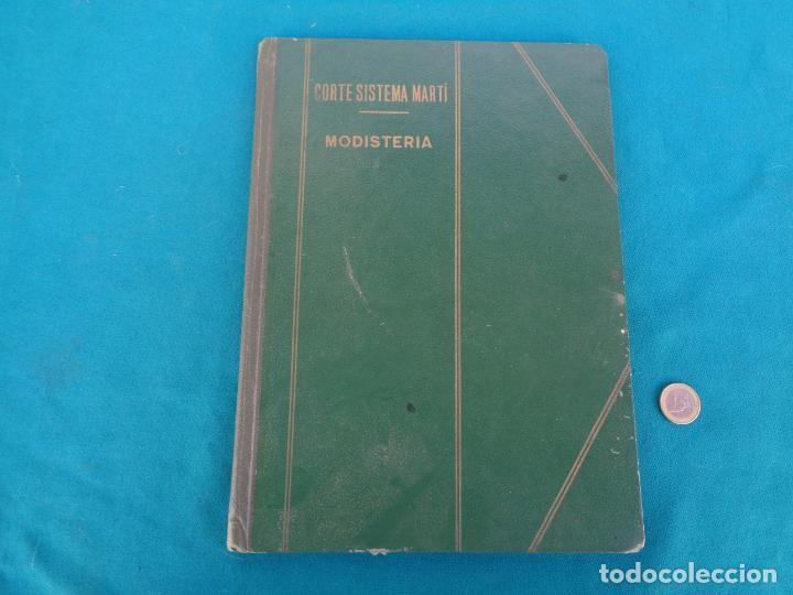 Libros de segunda mano: MODISTA. CORTE SISTEMA MART&Iacute;, MODISTER&Iacute;A - Foto 1
