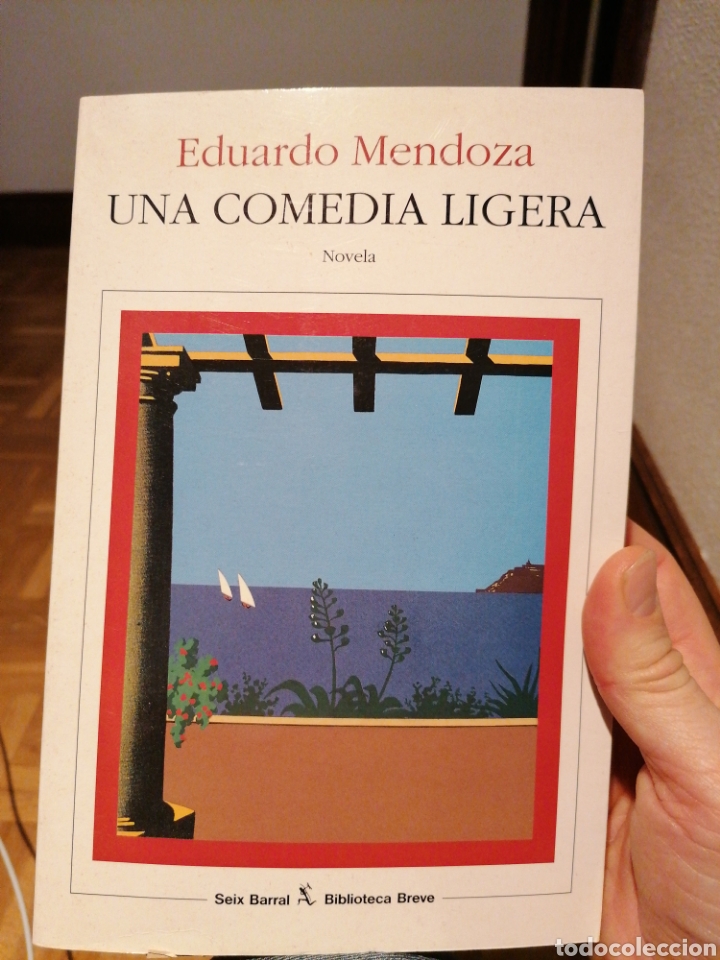 Libros de segunda mano: Una comedia ligera. Eduardo Mendoza - Foto 1