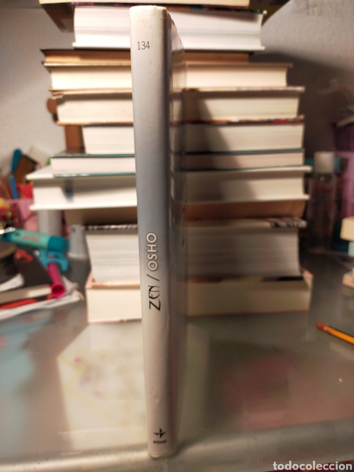 Libros de segunda mano: ZEN - LA HIERBA CRECE SOLA - OSHO - Foto 3