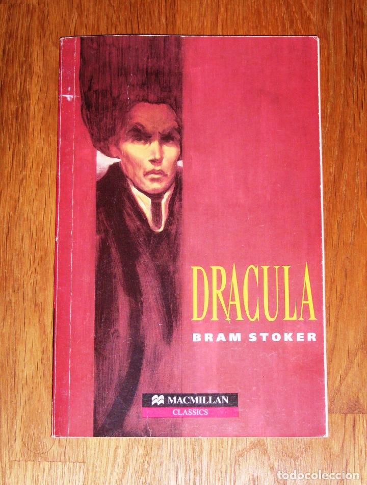 Libros de segunda mano: STOKER, Bram. Dracula (MacMillan Guided Readers. Classics) / Retold by Margaret Tarner - Foto 1