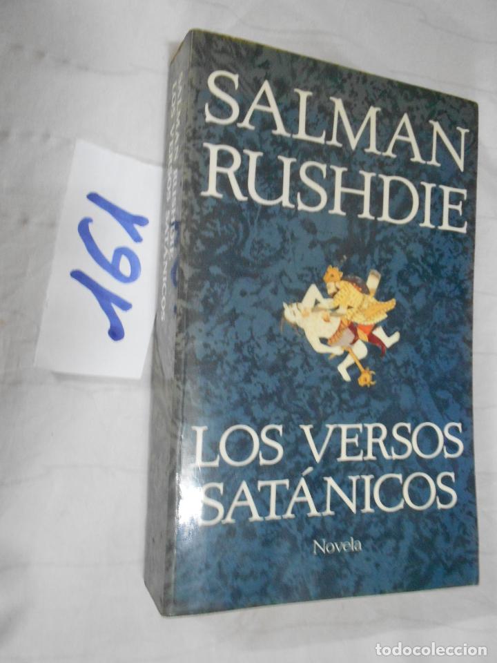 Libros de segunda mano: LOS VERSOS SATANICOS - SALMAN RUSHDIE - Foto 1