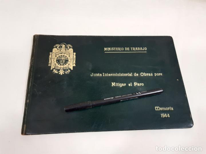 Libros de segunda mano: PASTAS DE LA JUNTA INTERMINISTERIAL DE OBRAS PARA MITIGAR EL PARO. 1944. MINISTERIO DE TRABAJO