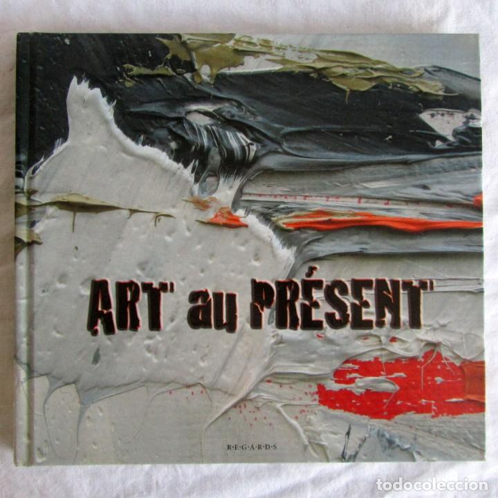 Libros de segunda mano: Art au pres&eacute;nt, Ed. Regards, 2010, en franc&eacute;s - Foto 1