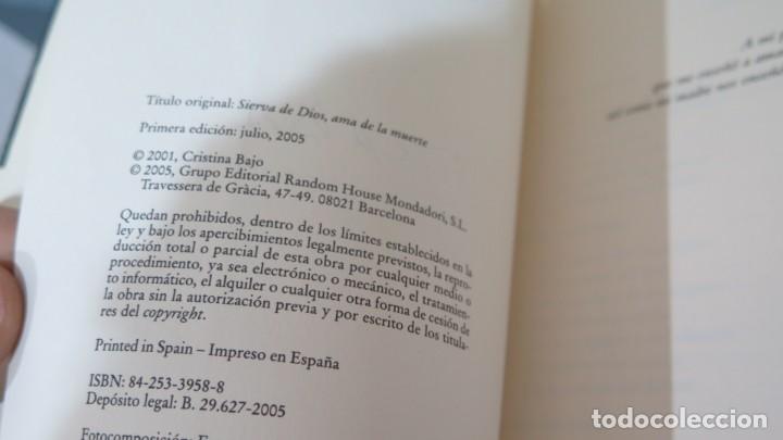 Libros de segunda mano: 2005.- EL JARDIN DE LOS VENENOS. CRISTINA BAJO - Foto 3