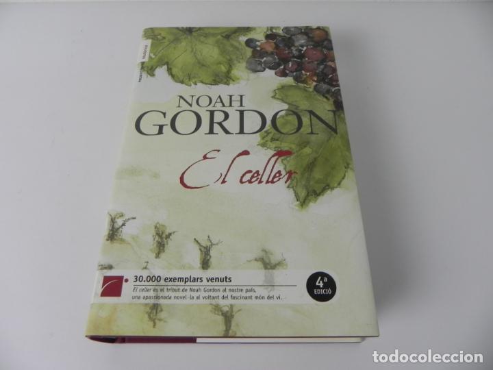 Libros de segunda mano: EL CELLER (NOAH GORDON) ROCA EDITORIAL-2007 4&ordf; EDICI&Oacute; (EN CATAL&Aacute;N) - Foto 2