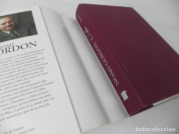Libros de segunda mano: EL CELLER (NOAH GORDON) ROCA EDITORIAL-2007 4&ordf; EDICI&Oacute; (EN CATAL&Aacute;N) - Foto 3