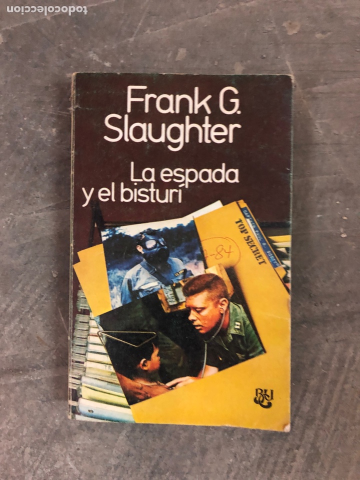 Libros de segunda mano: La espada y el bistur&iacute; - Foto 1