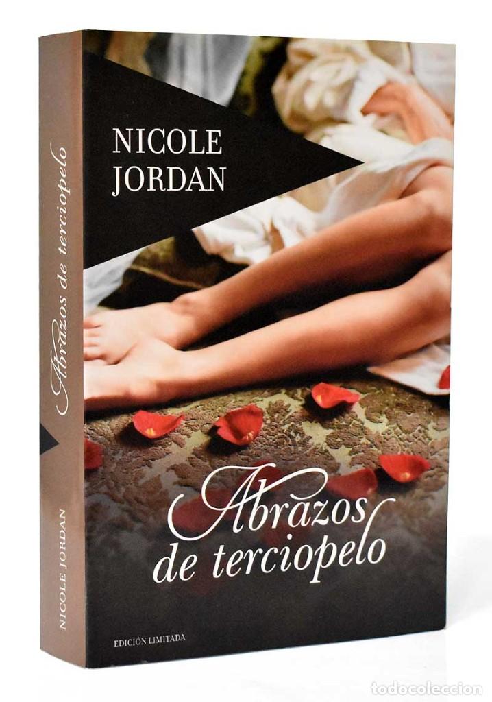Libros de segunda mano: Abrazos de terciopelo. Edici&oacute;n Limitada - Nicole Jordan - Foto 1
