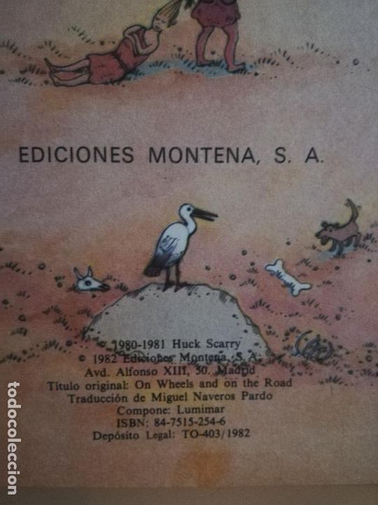 Libros de segunda mano: SOBRE 2 Y 4 RUEDAS. HUCK SCARRY. EDICONES MONTENA. 1982. - Foto 2
