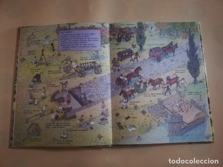 Libros de segunda mano: SOBRE 2 Y 4 RUEDAS. HUCK SCARRY. EDICONES MONTENA. 1982. - Foto 4