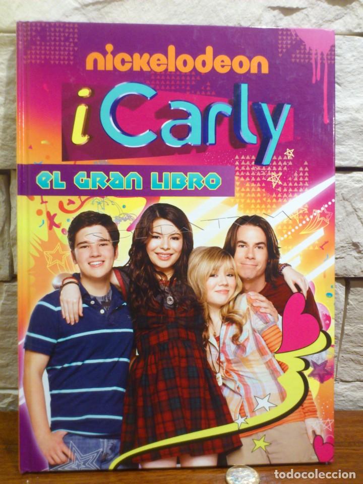 Libros de segunda mano: ICARLY - EL GRAN LIBRO DE iCARLY - I - CARLY - PRIMERA EDICION - 2011 - TAPAS DURAS - NUEVO - Foto 1