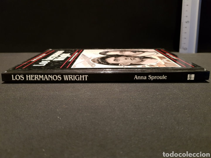Libros de segunda mano: Los hermanos Wright Los pioneros de la aviaci&oacute;n. Ediciones SM. A&ntilde;o 1990 - Foto 3
