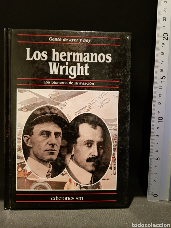 Libros de segunda mano: Los hermanos Wright Los pioneros de la aviaci&oacute;n. Ediciones SM. A&ntilde;o 1990 - Foto 1