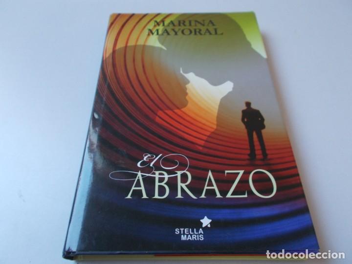 Libros de segunda mano: EL ABRAZO Marina Mayoral - Foto 1