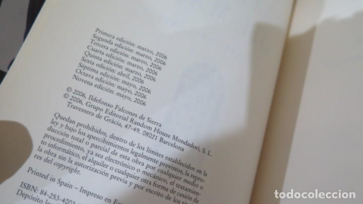 Libros de segunda mano: LA CATEDRAL DEL MAR. ILDEFONSO FALCONES - Foto 3