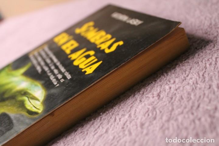 Libros de segunda mano: SOMBRAS EN EL AGUA KATHRYN LASKY 1999 - Foto 4