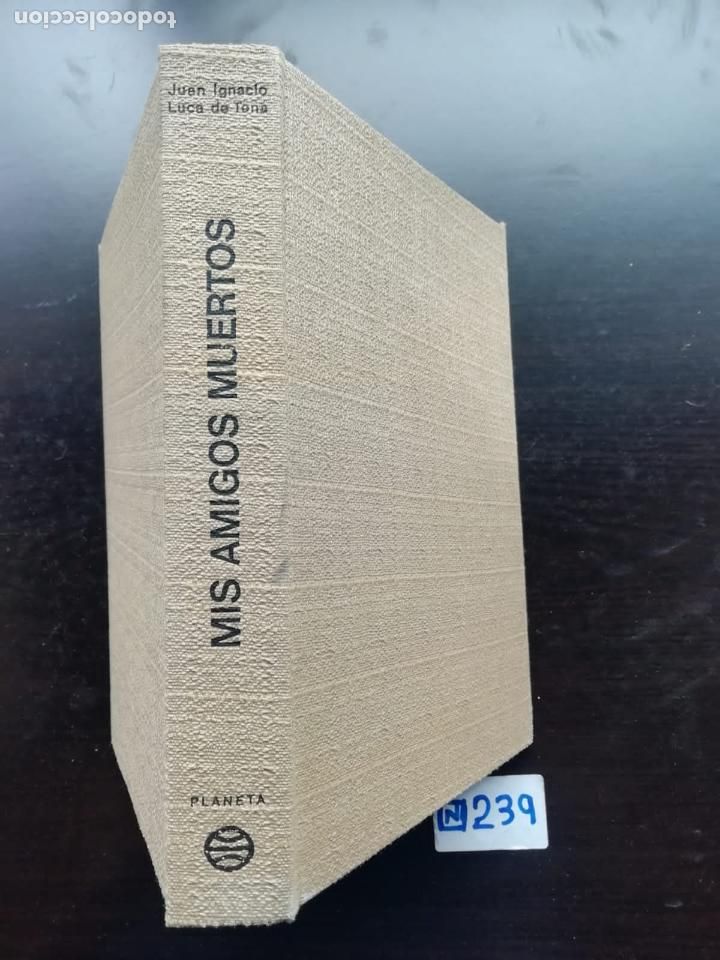 Libros de segunda mano: Mis Amigos Muertos - Foto 1