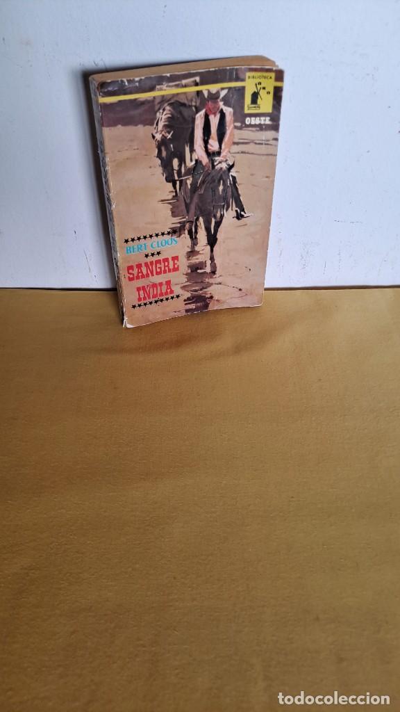 Libros de segunda mano: BERT CLOOS - SANGRE INDIA - EDITORIAL MOLINO 1964 - Foto 1