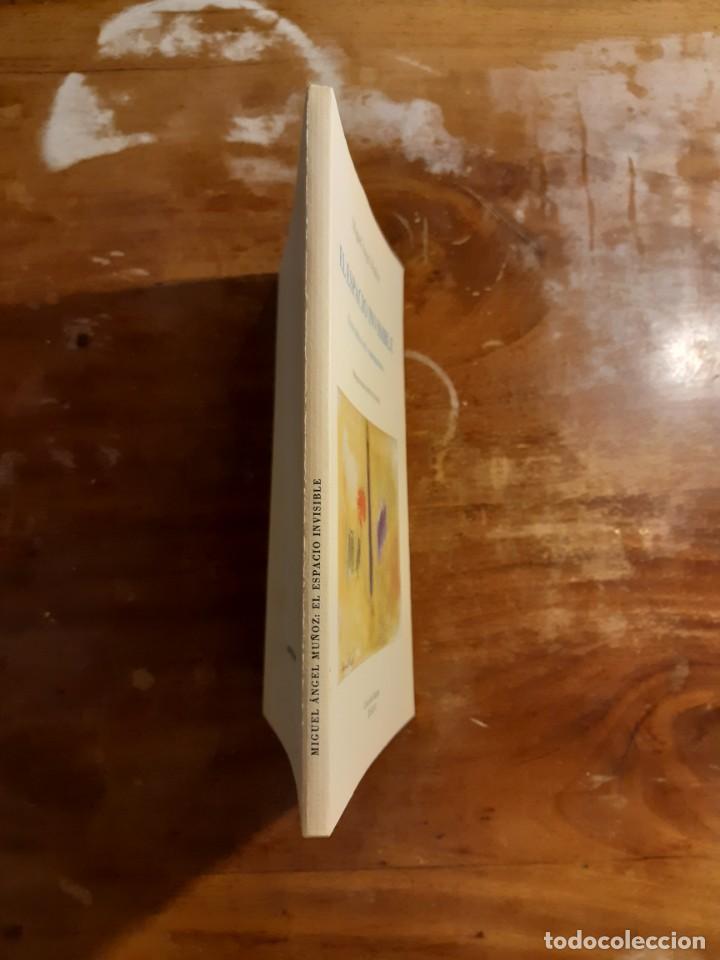 Libros de segunda mano: El espacio invisible Miguel &Aacute;ngel Mu&ntilde;oz - Foto 2