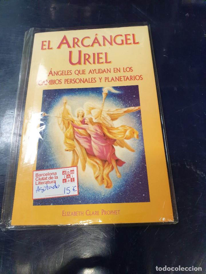 Libros de segunda mano: El arcangel Uriel Elizabeth Clare - Foto 1