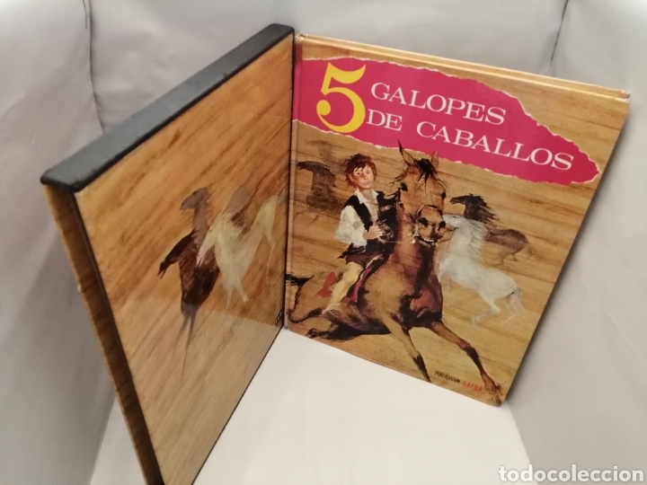 Libros de segunda mano: 5 Galopes de caballos (Primera edici&oacute;n en estuche ilustrado) - Foto 3