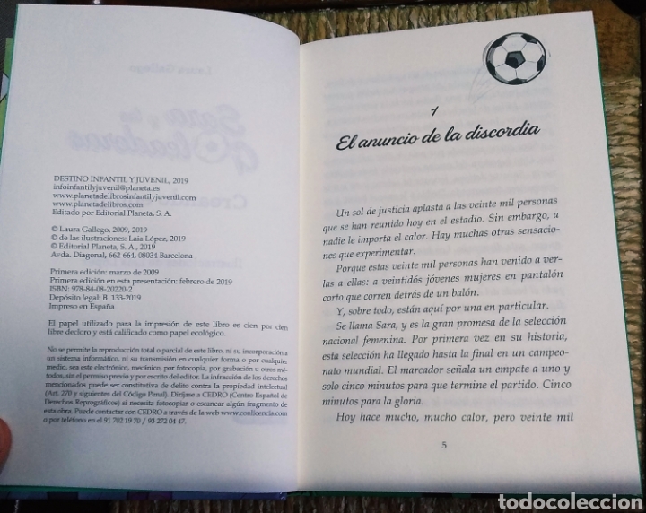 Libros de segunda mano: Libro, Sara y las Goleadoras. - Foto 2