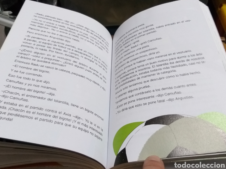 Libros de segunda mano: Libro, Los Futbol&iacute;simos ( El misterio de los &aacute;rbitros dormidos) - Foto 2