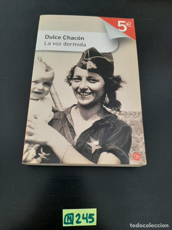 Libros de segunda mano: La Voz Dormida - Foto 1