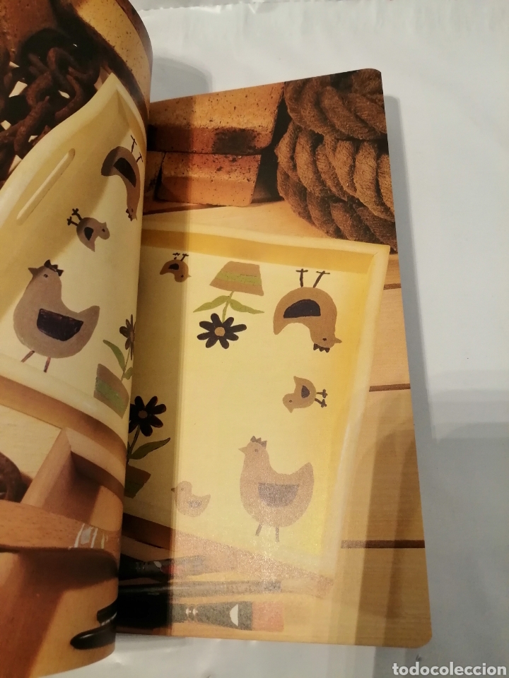 Libros de segunda mano: C&Oacute;MO PINTAR OBJETOS DE MADERA - Foto 3