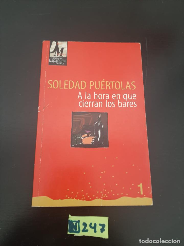 Libros de segunda mano: A La Hora En Que Cierran Los Bares - Foto 1