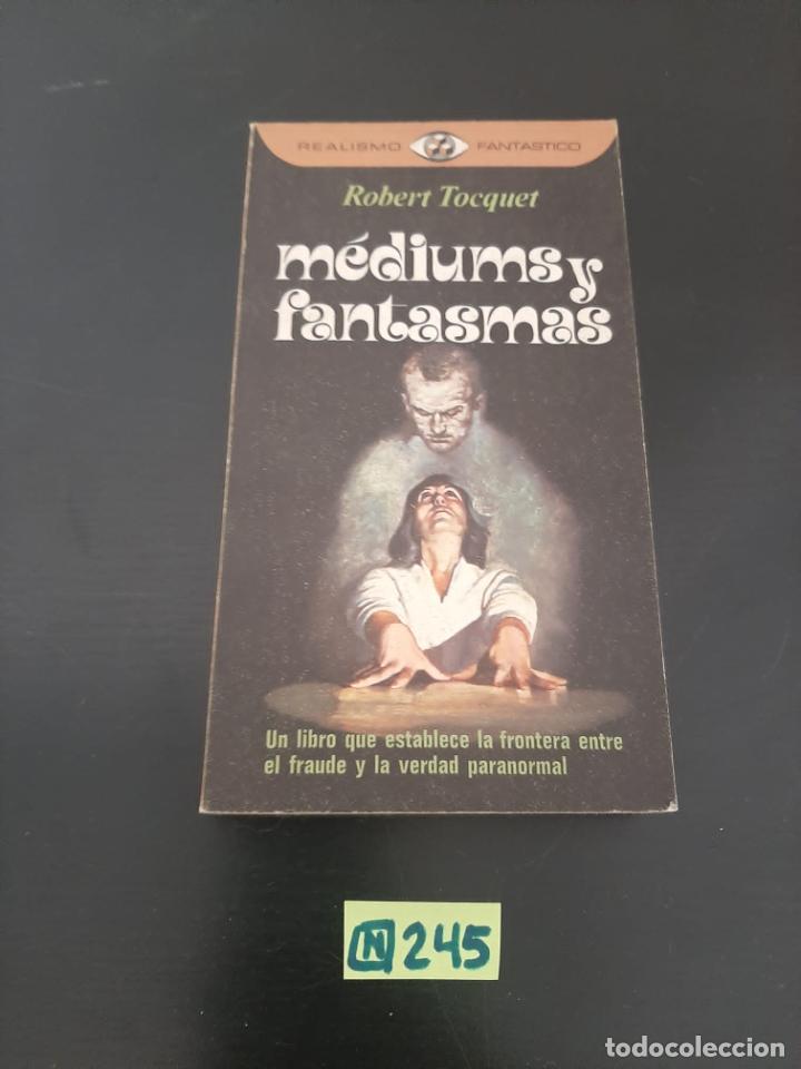 Libros de segunda mano: Mediums Y Fantasmas - Foto 1