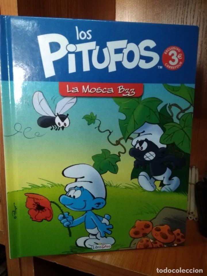 Libros de segunda mano: Los pitufos, la mosca Bzz, edita Peyo creations 2011 - Foto 1