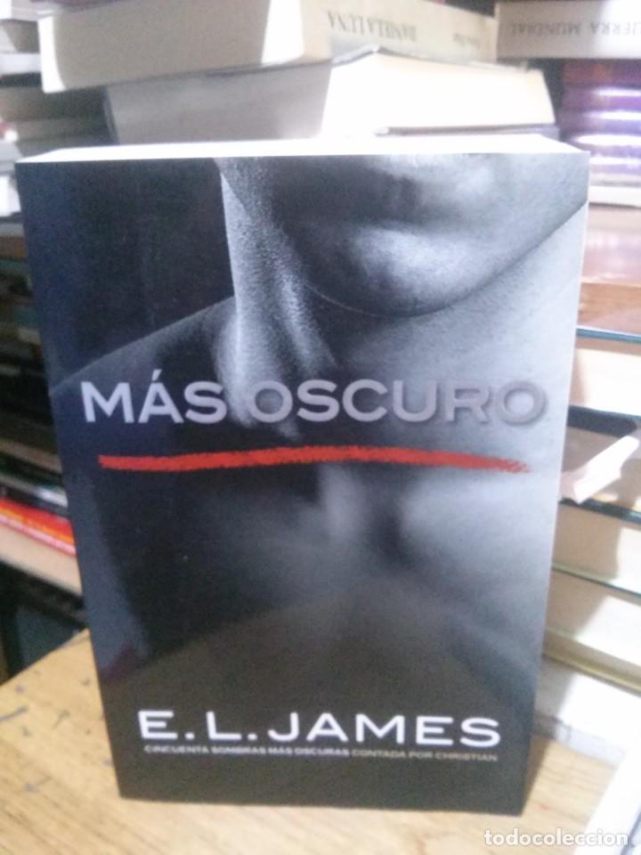 Libros de segunda mano: E.L. JAMES, MAS OSCURO, ED. GRIJALBO - Foto 1