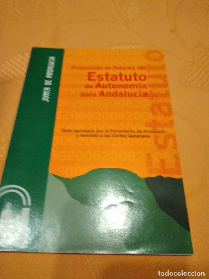 Libros de segunda mano: M-29 LIBRO ESTATUTO DE AUTONOMIA PARA ANDLAUCIA - Foto 1