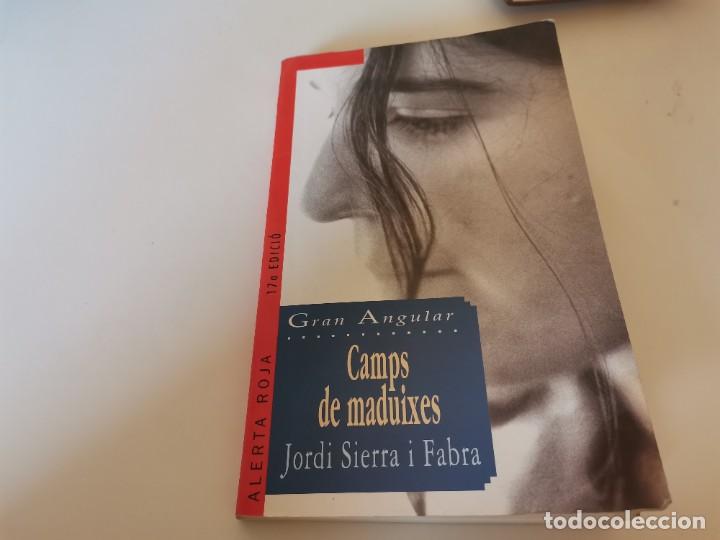 Libros de segunda mano: CAMPS DE MADUIXES JORDI SERRA I FABRA GRAN ANGULAR 2006 - Foto 1