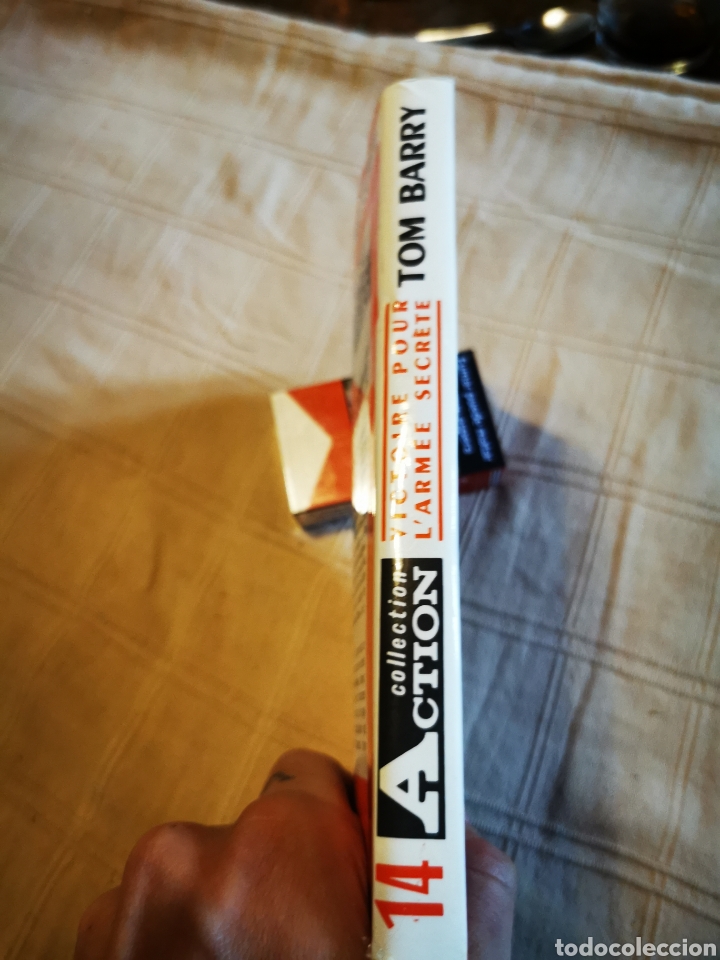 Libros de segunda mano: Victoire pour larm&eacute;e secr&egrave;te (Collection Action) - Foto 3