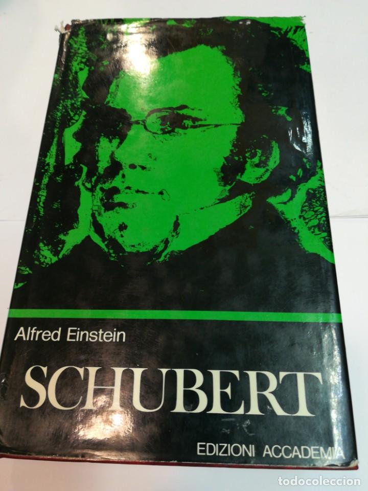 Libros de segunda mano: ALFRED EINSTEIN Schubert (italiano) SA3779 - Foto 1