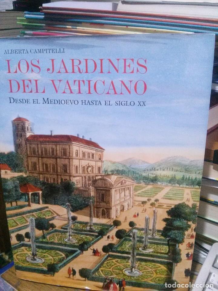 Libros de segunda mano: LOS JARDINES DEL VATICANO, ALBERTA CAMPITELLI, ED. LUNWERG - Foto 1